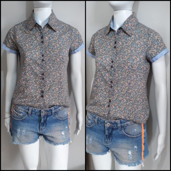 Blusa Florida com Botões